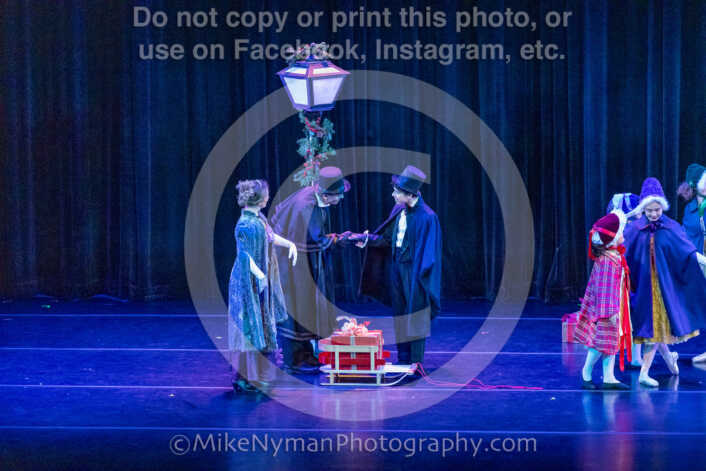 20251129190818-R62-129042