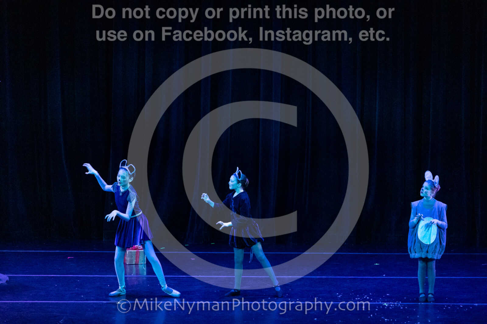 20251220180848-EQ7A0032