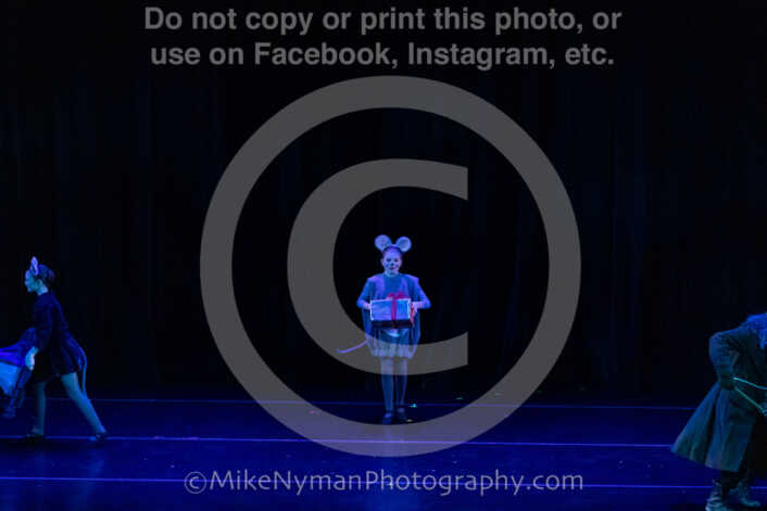 20251220180857-EQ7A0036