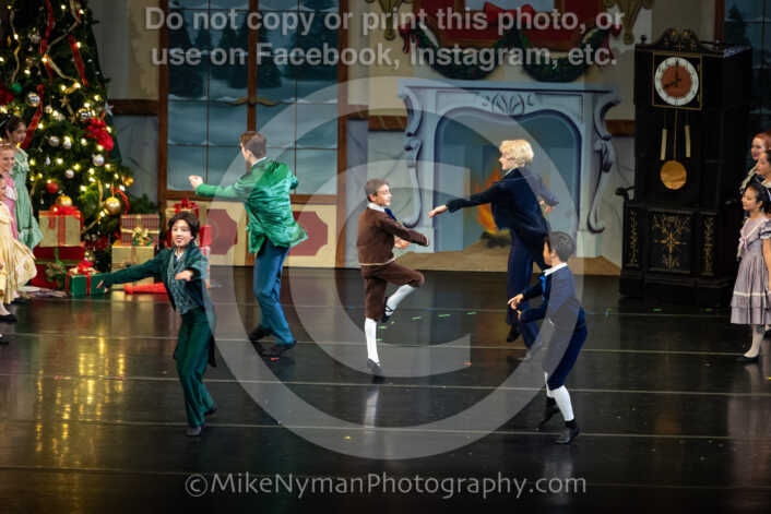 20251129131342-R3-590972