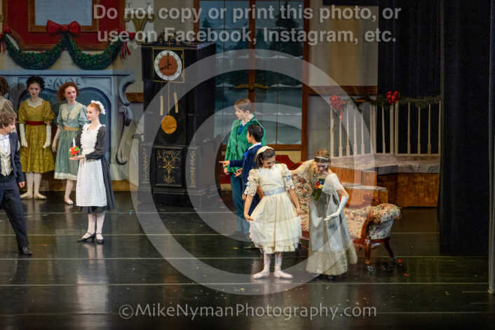 20251129191211-R62-129177