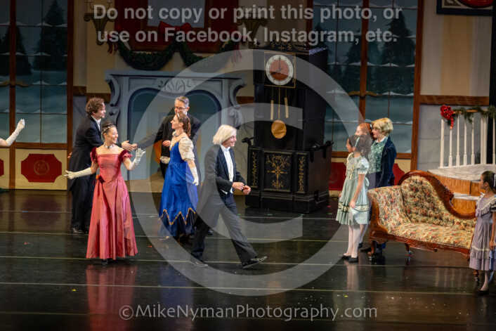 20251129191704-R62-129411