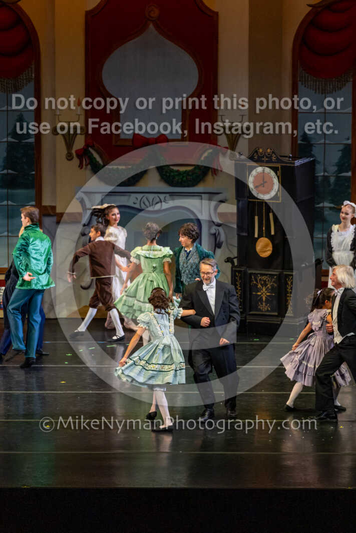 20251129191736-R62-129427