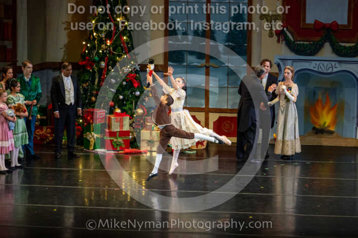 20251129192603-R62-129814