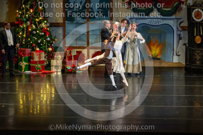 20251129192605-R62-129815