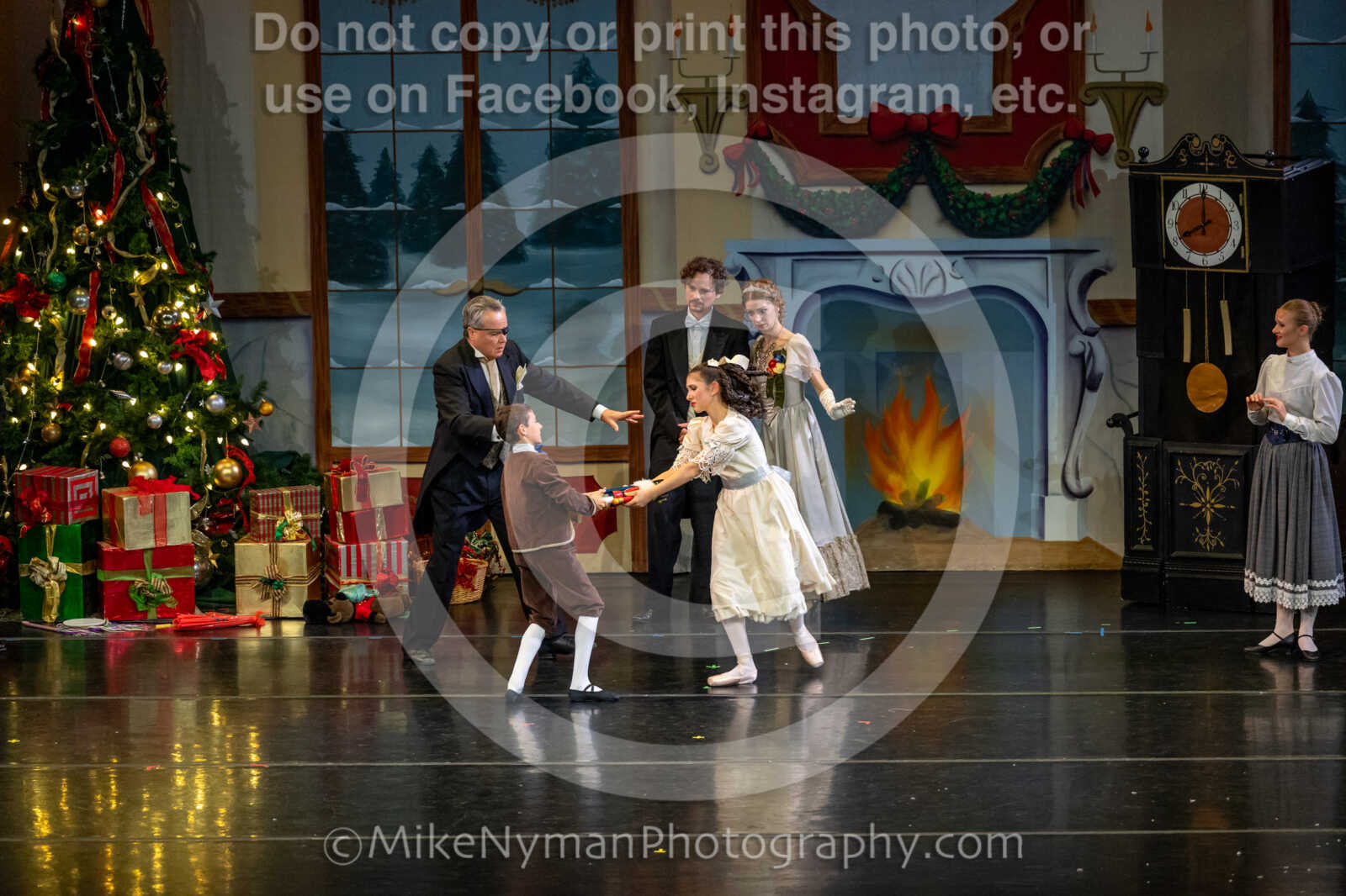 20251129192611-R62-129821