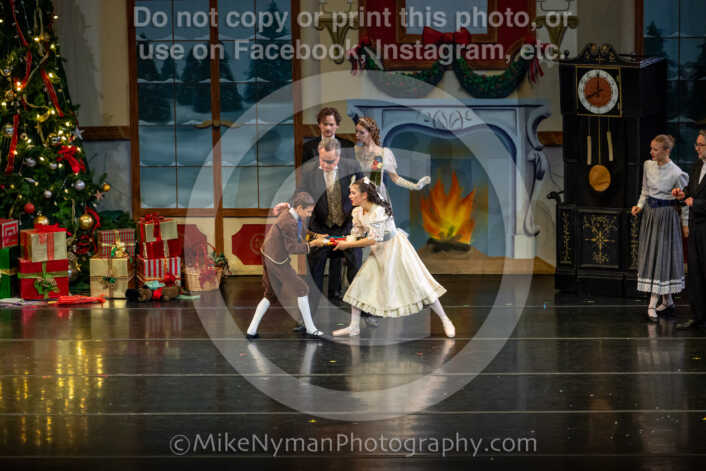 20251129192614-R62-129825