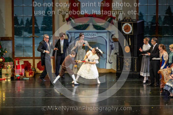 20251129192644-R62-129853