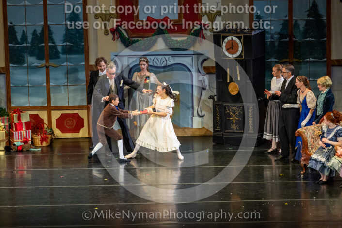 20251129192644-R62-129856