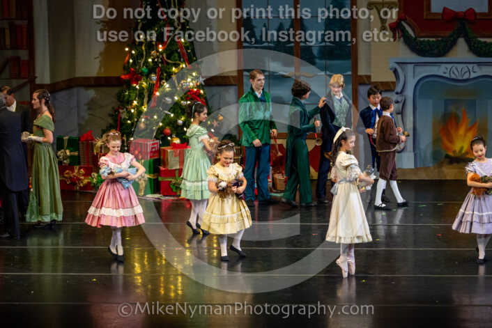 20251129192737-R62-129881