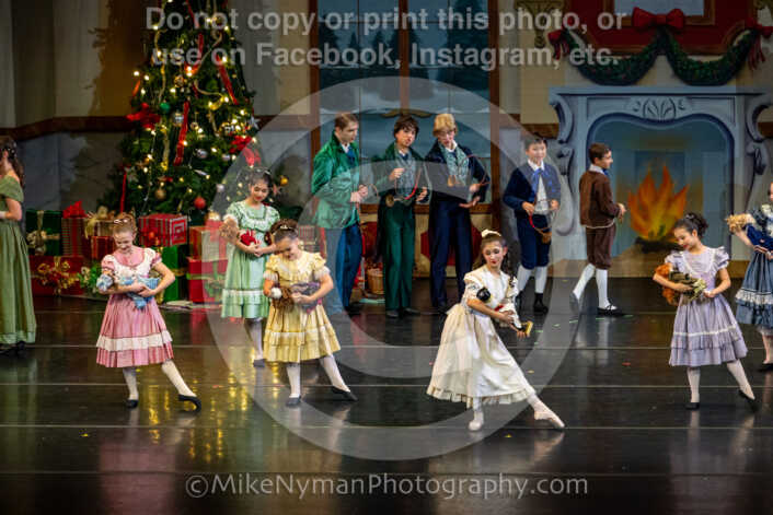 20251129192739-R62-129883