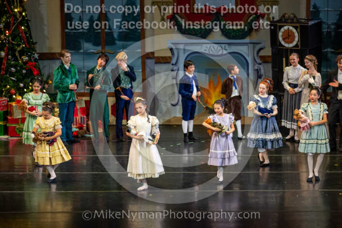 20251129192743-R62-129886