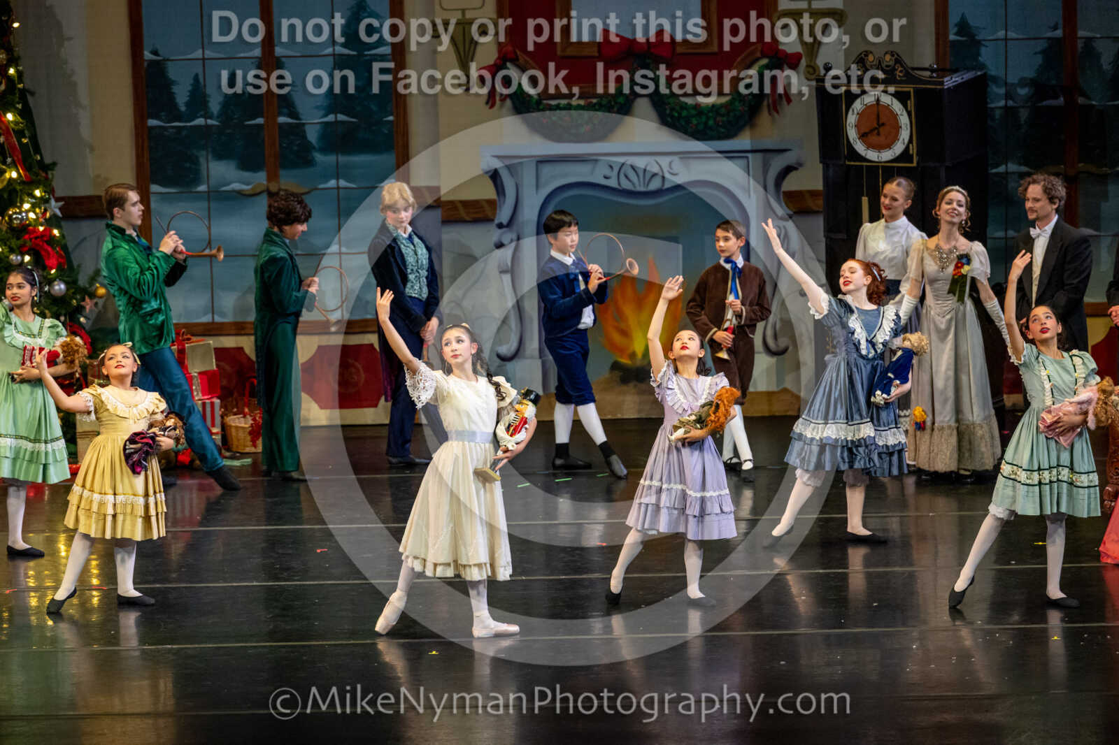 20251129192800-R62-129893