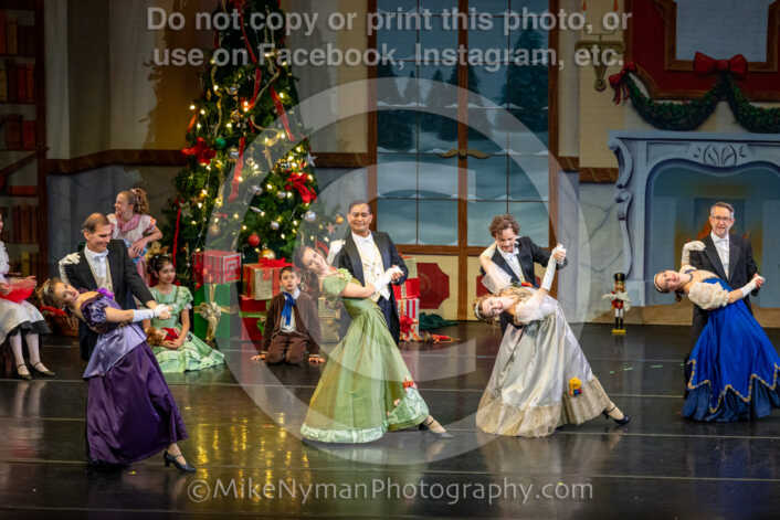 20251129193018-R62-130019