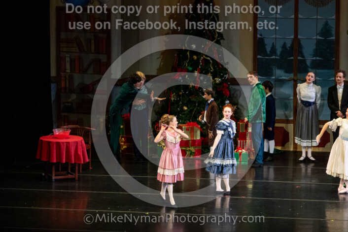 20251220181112-EQ7A0083