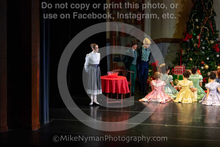 20251220181159-EQ7A0095