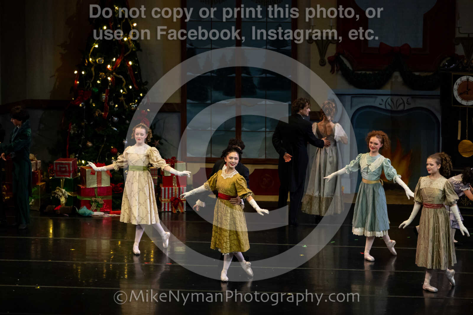 20251220181225-EQ7A0099