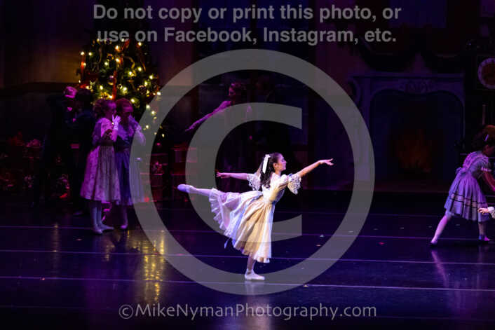 20251220181259-EQ7A0107