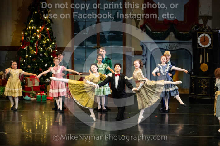 20251220181530-EQ7A0129