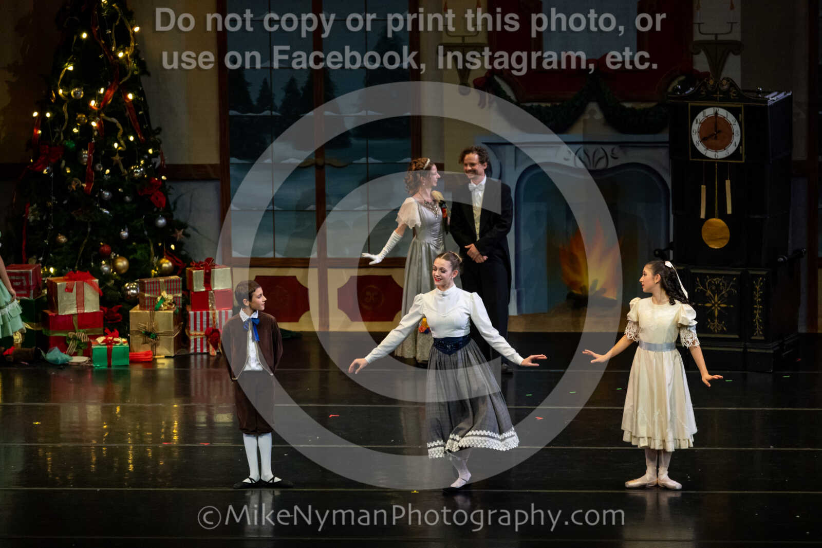 20251220181549-EQ7A0135