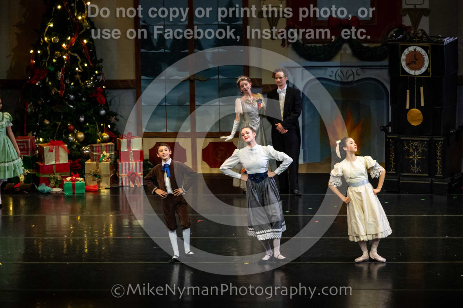 20251220181556-EQ7A0142