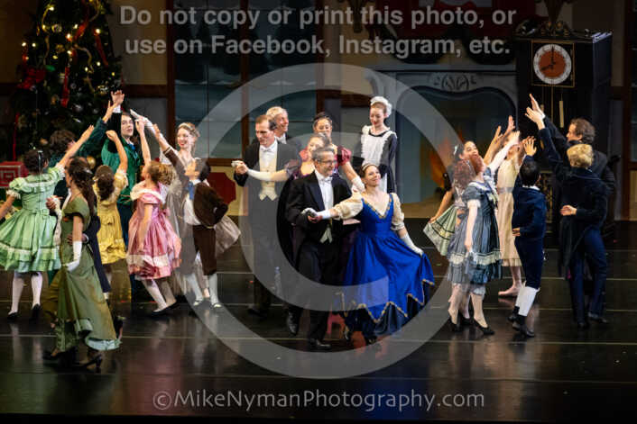 20251220181759-EQ7A0219