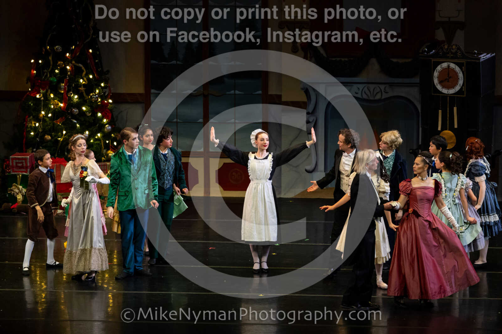 20251220181803-EQ7A0226