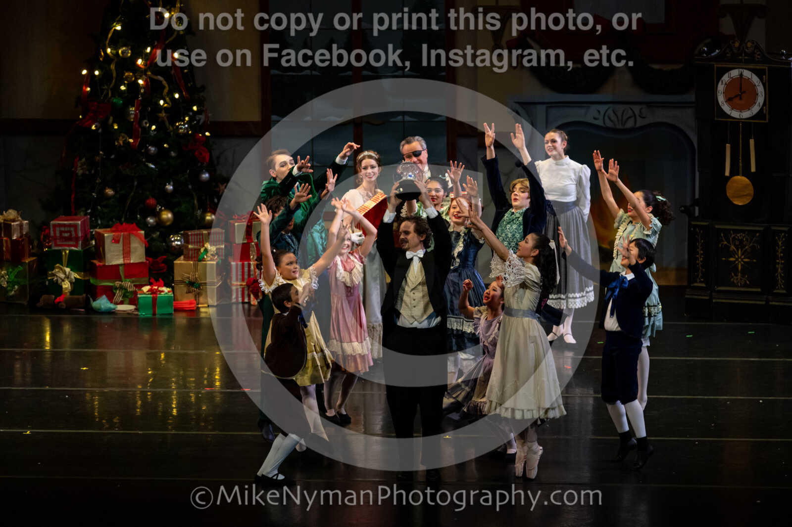 20251220181900-EQ7A0229