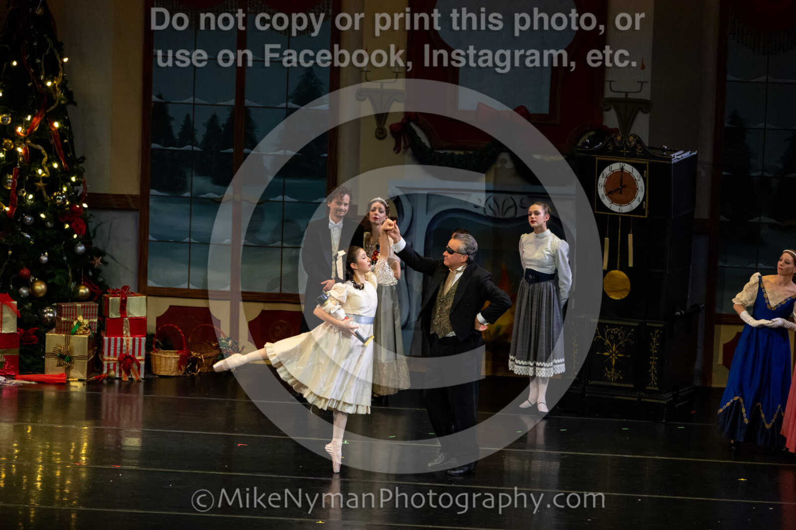 20251220182653-EQ7A0538