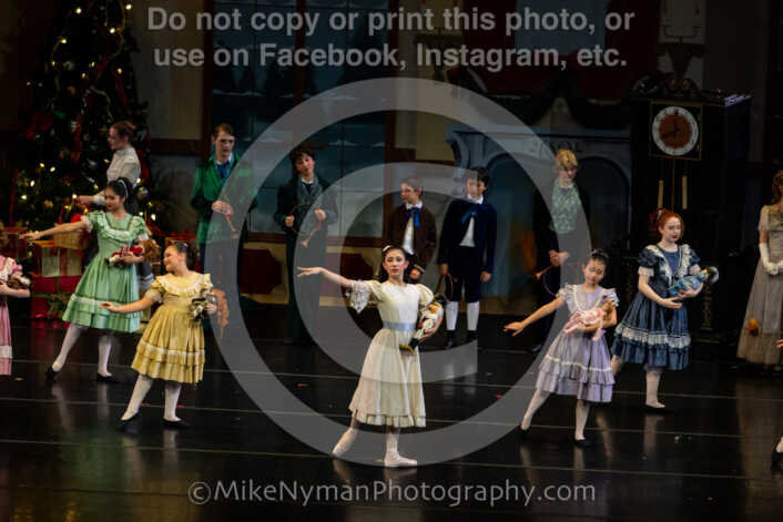 20251220182818-EQ7A0582