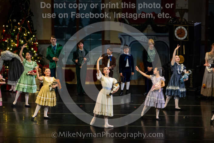 20251220182819-EQ7A0584