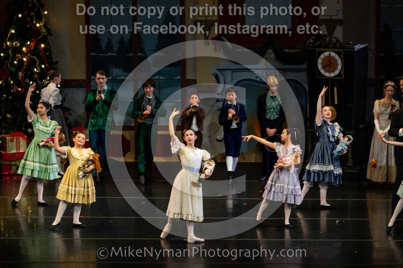 20251220182823-EQ7A0587