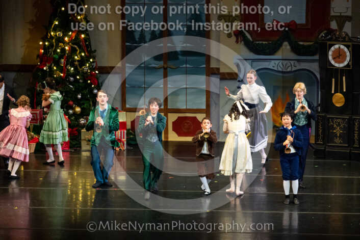 20251220182828-EQ7A0590