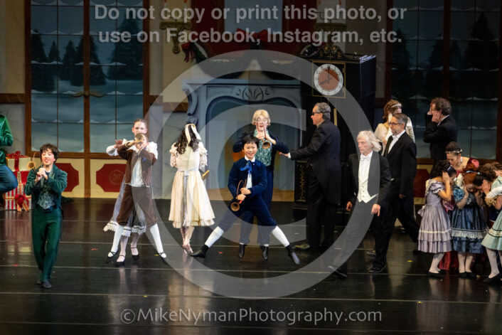 20251220182829-EQ7A0593