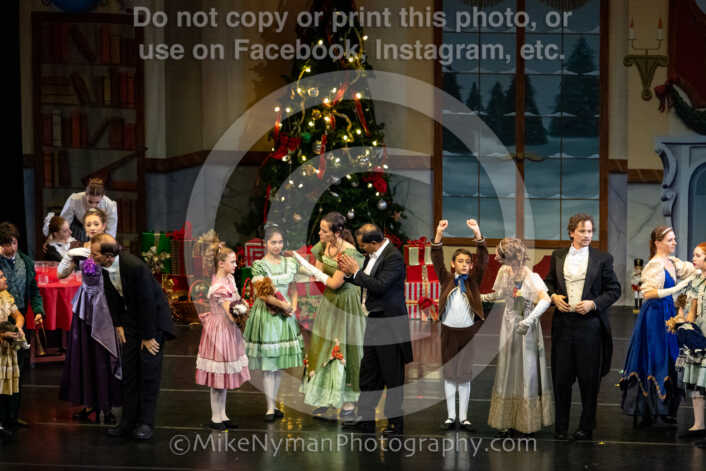 20251220183021-EQ7A0687