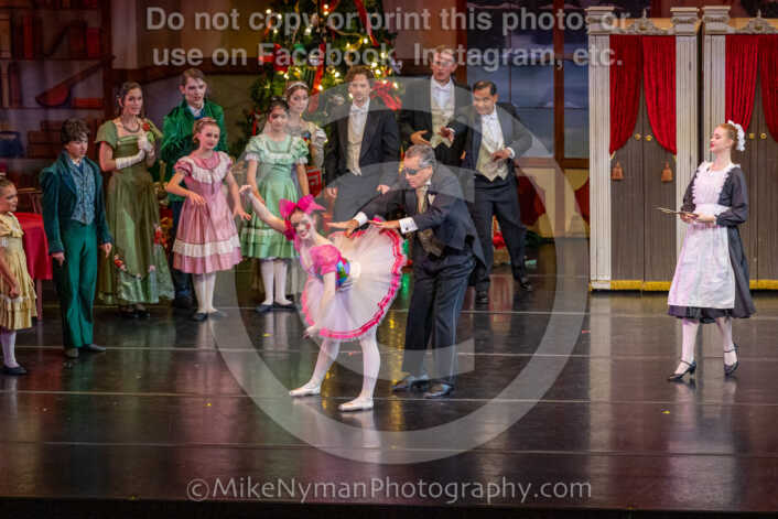 20251129192058-R62-129533