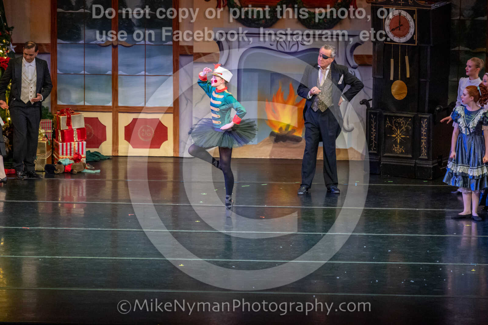 20251129192347-R62-129705