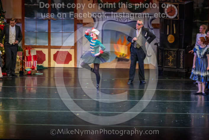 20251129192347-R62-129705