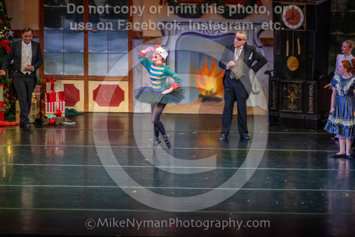 20251129192347-R62-129706