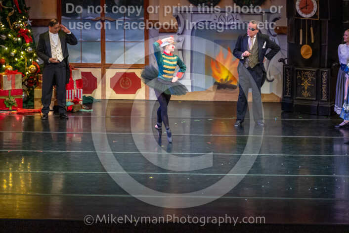 20251129192352-R62-129710