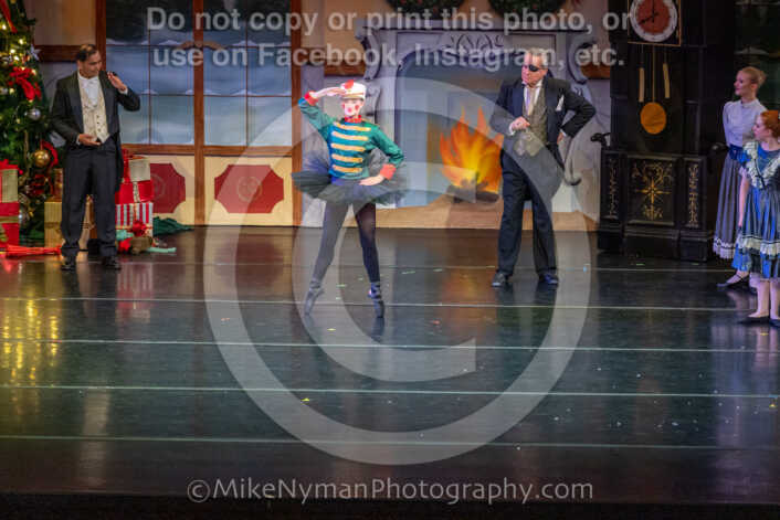 20251129192352-R62-129712