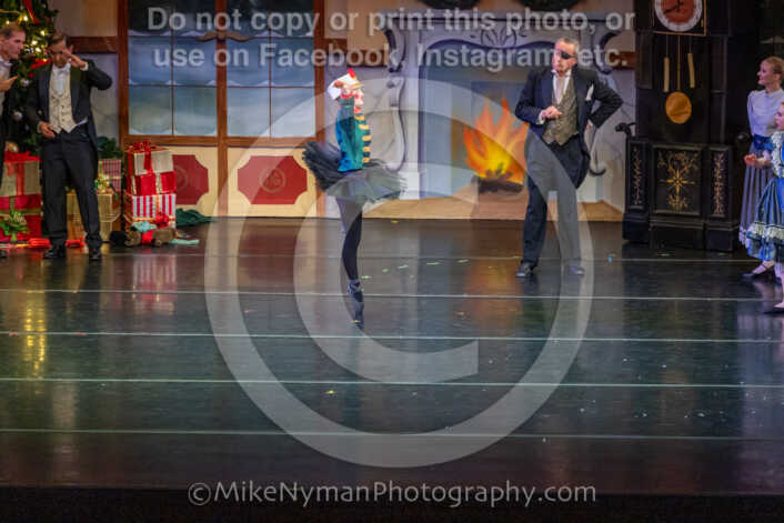 20251129192358-R62-129724