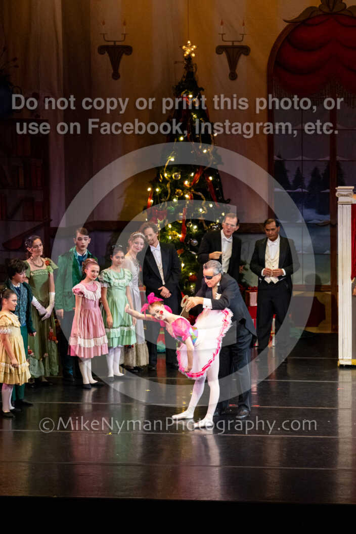 20251220182051-EQ7A0263