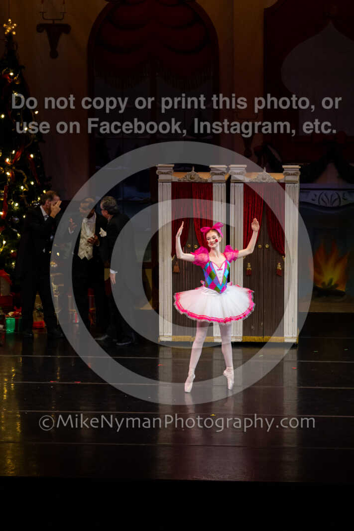 20251220182119-EQ7A0280