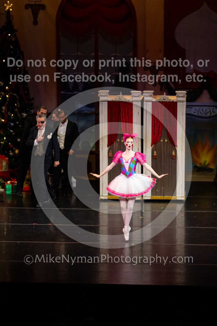 20251220182126-EQ7A0296