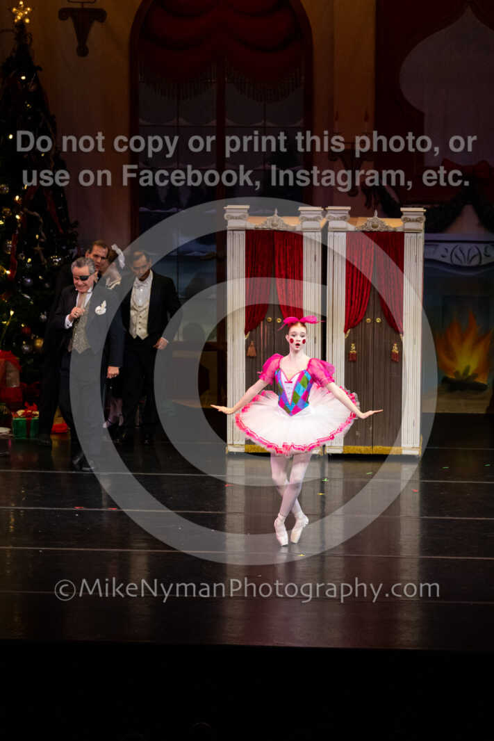 20251220182127-EQ7A0297