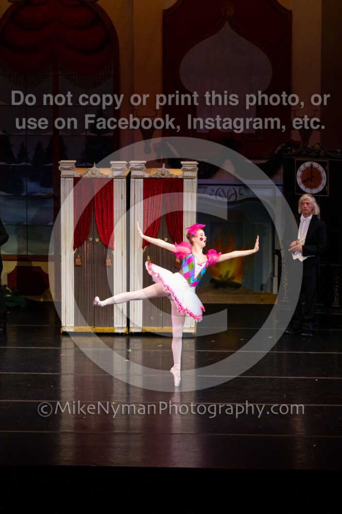 20251220182130-EQ7A0308