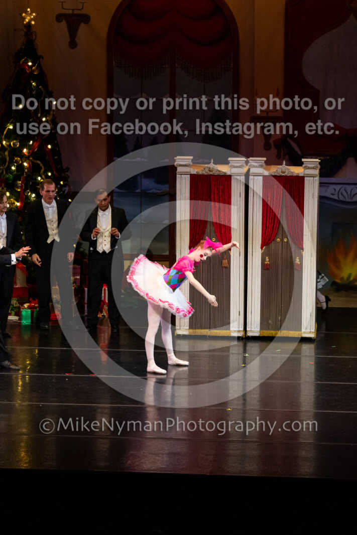 20251220182136-EQ7A0315