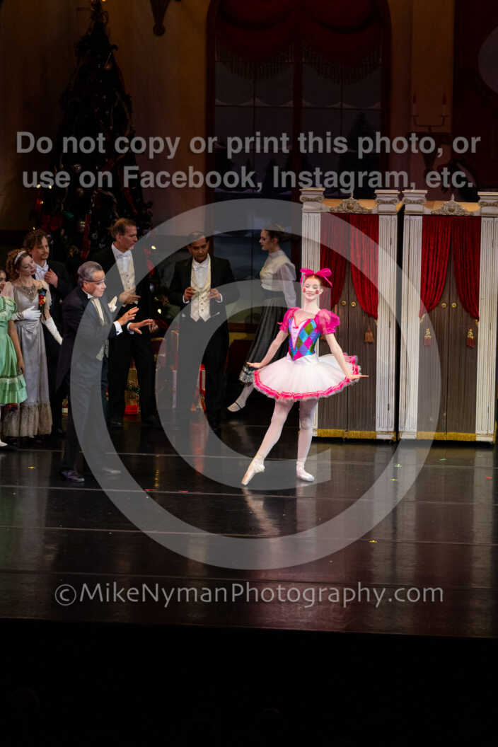 20251220182138-EQ7A0319