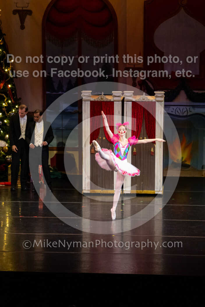 20251220182152-EQ7A0343